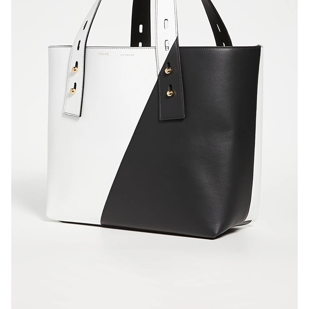 Black and White Women's Tote Bag